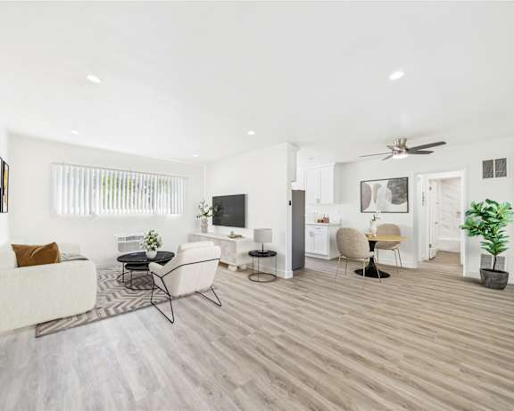 Photo Gallery Image