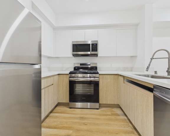 Photo Gallery Image