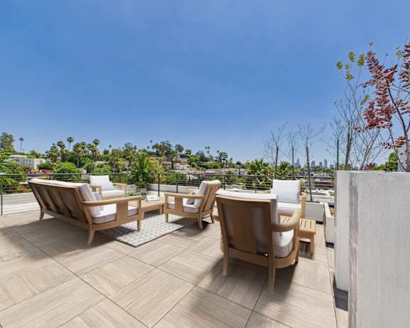 Photo Gallery Image
