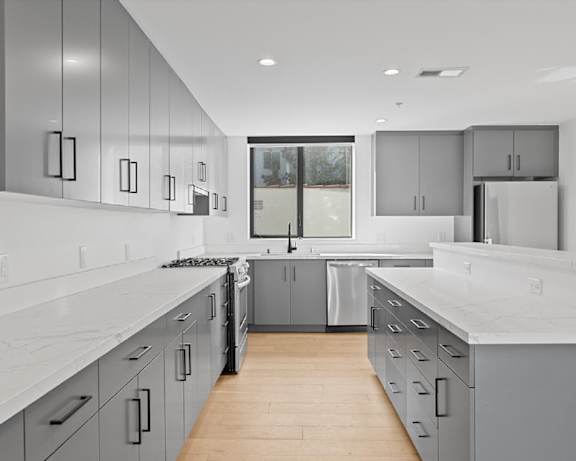 Photo Gallery Image