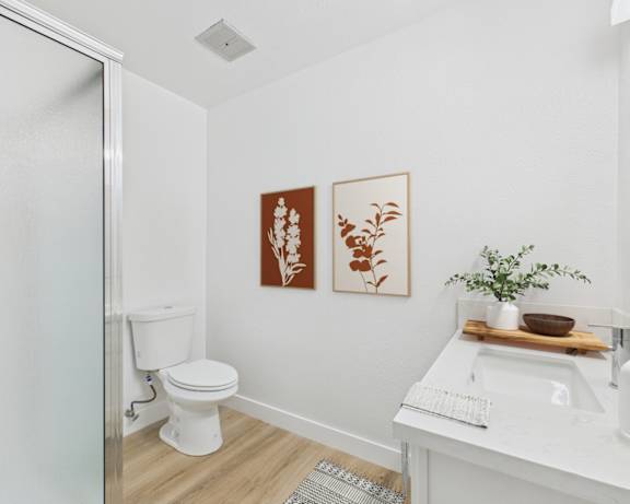 Photo Gallery Image