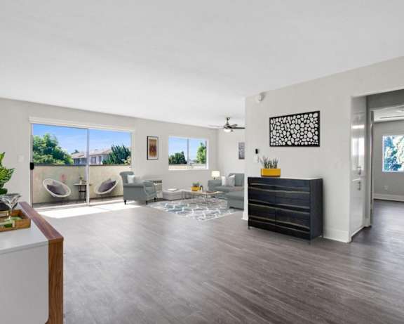 Photo Gallery Image