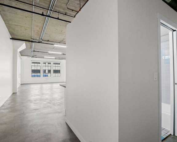 Photo Gallery Image