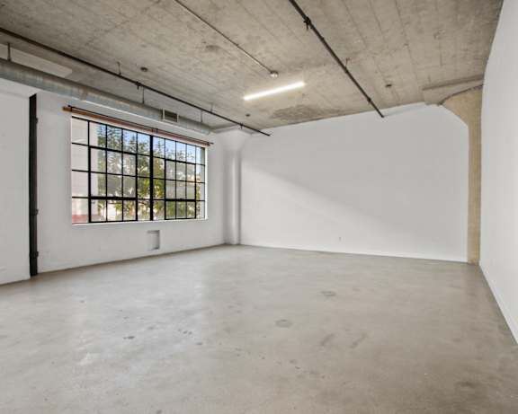 Photo Gallery Image