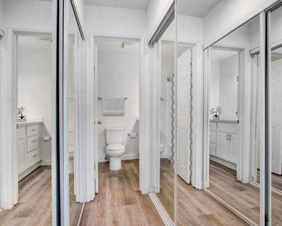 Photo Gallery Image