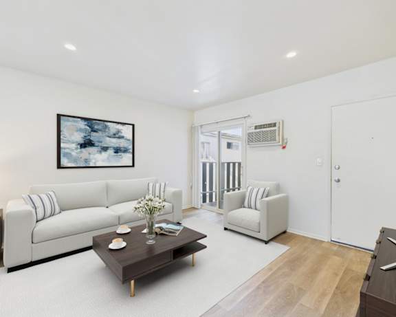 Photo Gallery Image