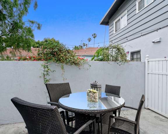 Photo Gallery Image