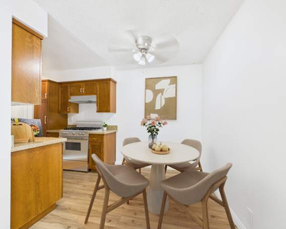 Photo Gallery Image
