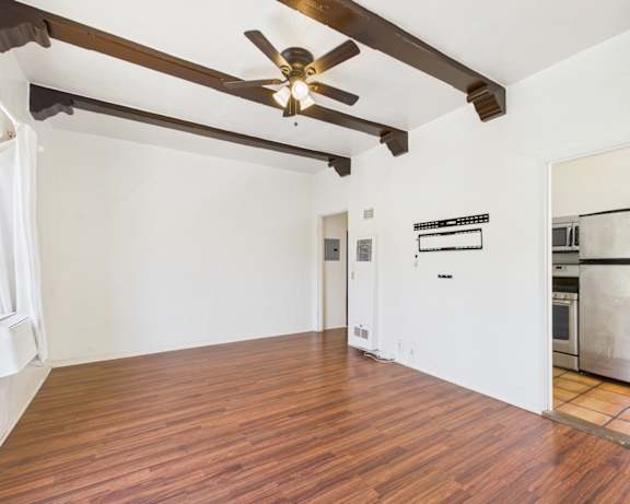 Photo Gallery Image