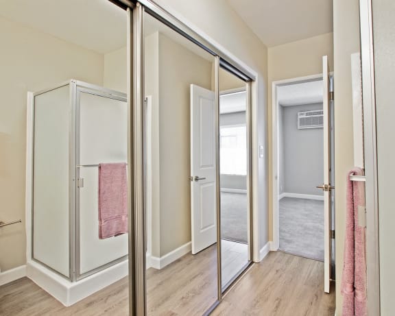 Photo Gallery Image