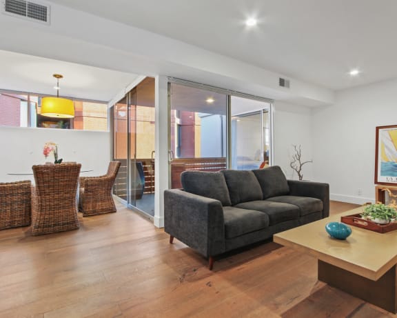Photo Gallery Image