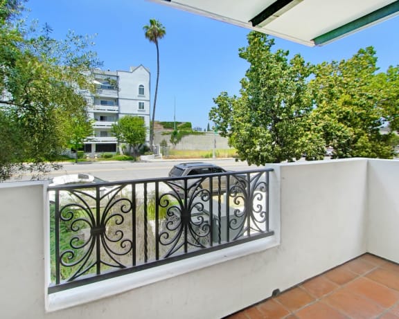 Photo Gallery Image