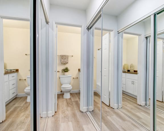Photo Gallery Image