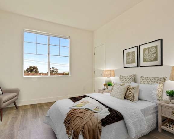 Photo Gallery Image