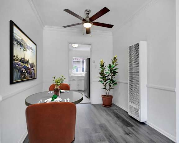 Photo Gallery Image
