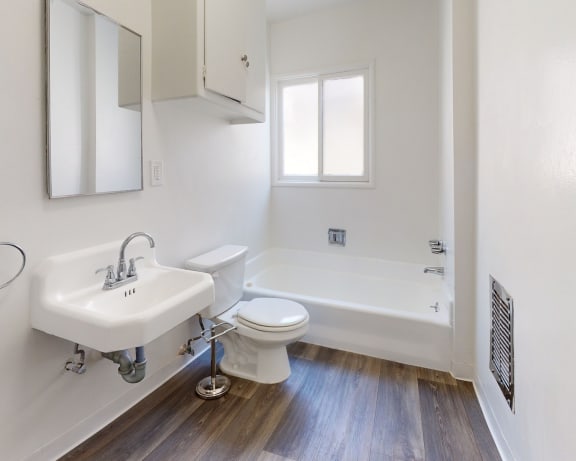 Photo Gallery Image
