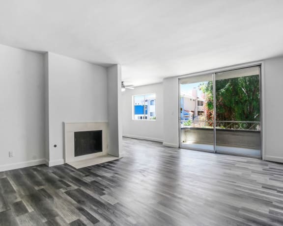 Photo Gallery Image