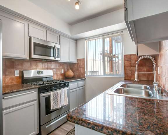 Photo Gallery Image