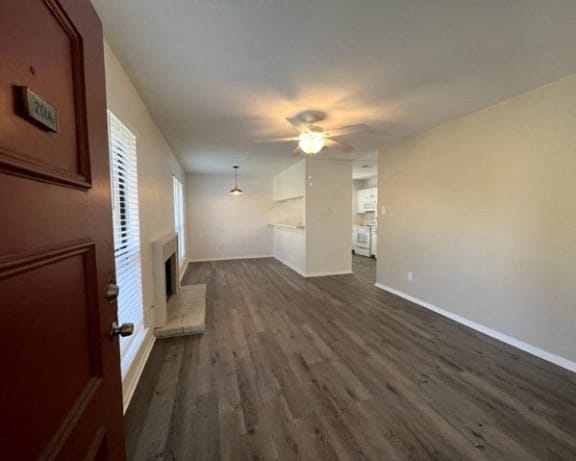 Photo Gallery Image