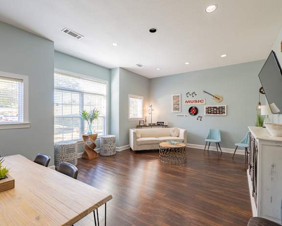 Photo Gallery Image