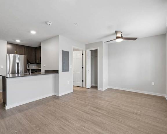 Photo Gallery Image