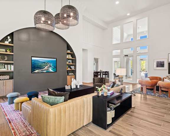 Photo Gallery Image