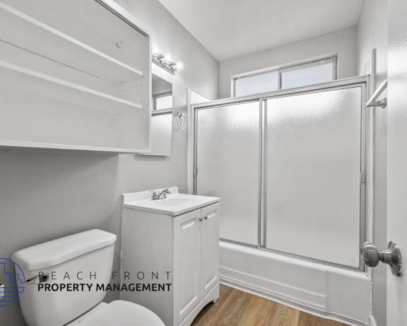Photo Gallery Image