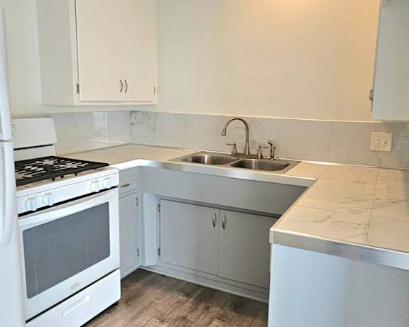 Photo Gallery Image