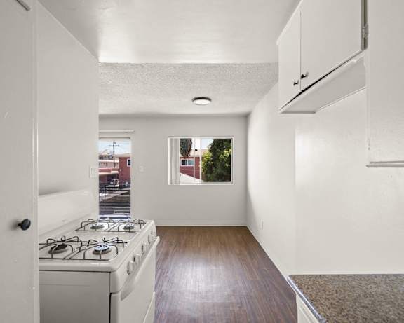 Photo Gallery Image