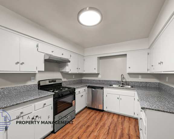 Photo Gallery Image