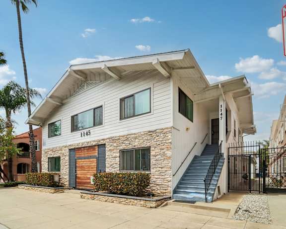 Photo Gallery Image