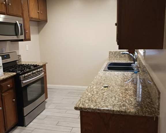 Photo Gallery Image