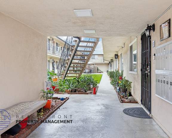 Photo Gallery Image
