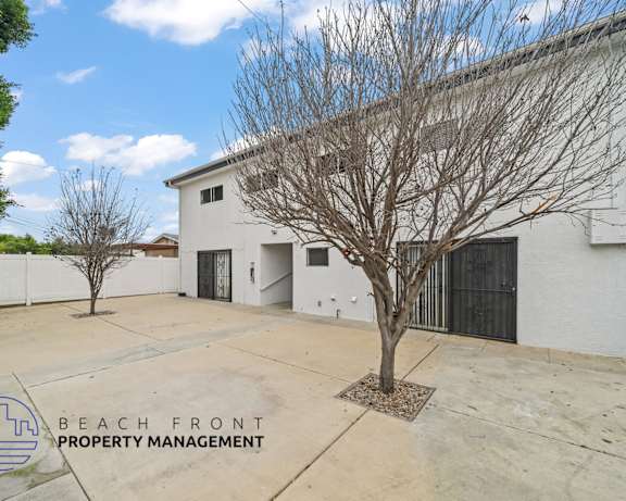 Photo Gallery Image