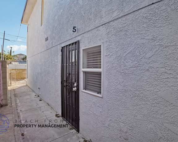 Photo Gallery Image