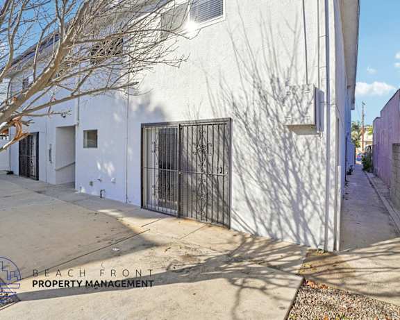 Photo Gallery Image