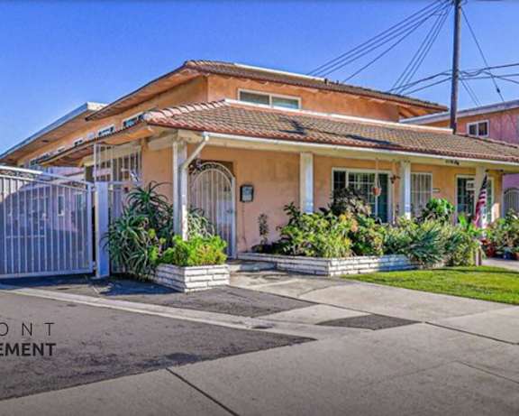 Photo Gallery Image
