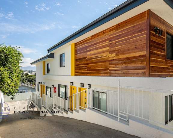 Photo Gallery Image