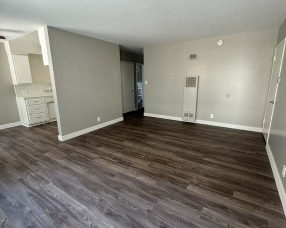 Photo Gallery Image