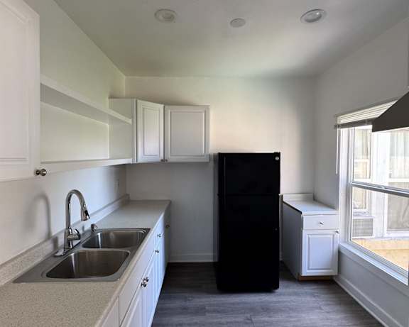 Photo Gallery Image