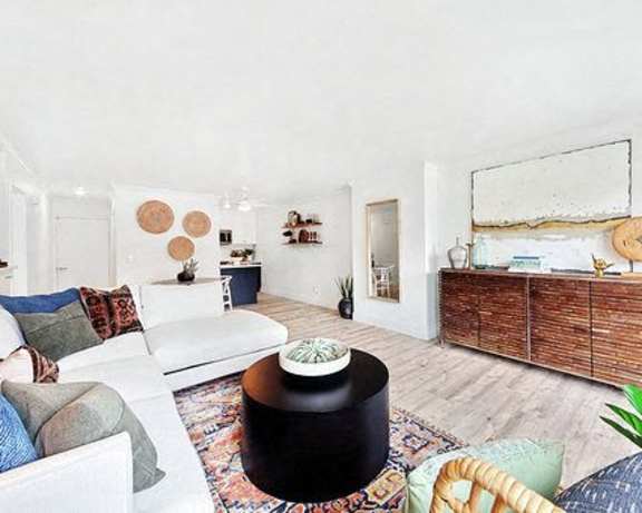 Photo Gallery Image