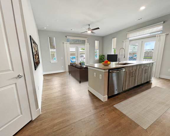 Photo Gallery Image