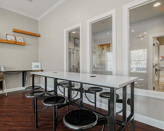 Photo Gallery Image