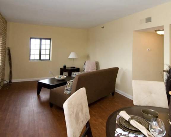 Photo Gallery Image