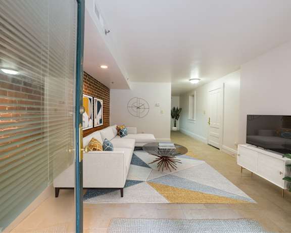 Photo Gallery Image