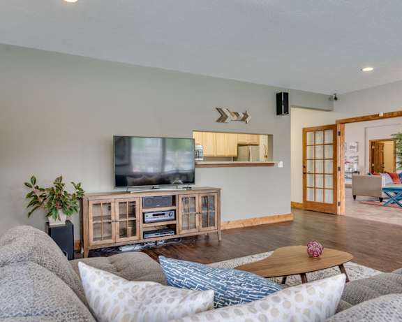 Photo Gallery Image