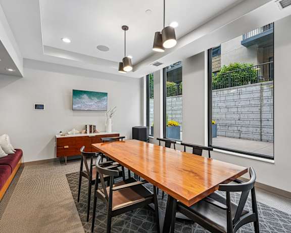 Photo Gallery Image