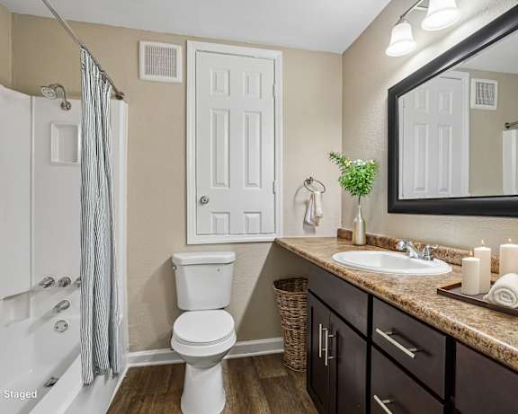 Photo Gallery Image