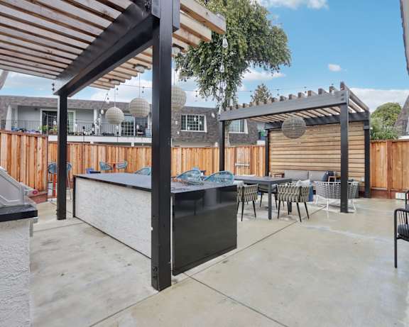 Photo Gallery Image