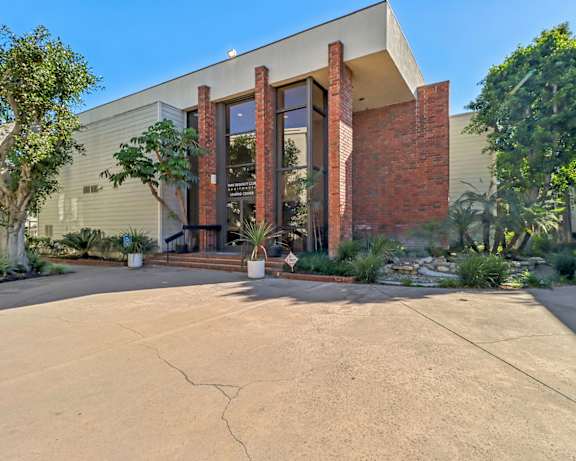 Photo Gallery Image